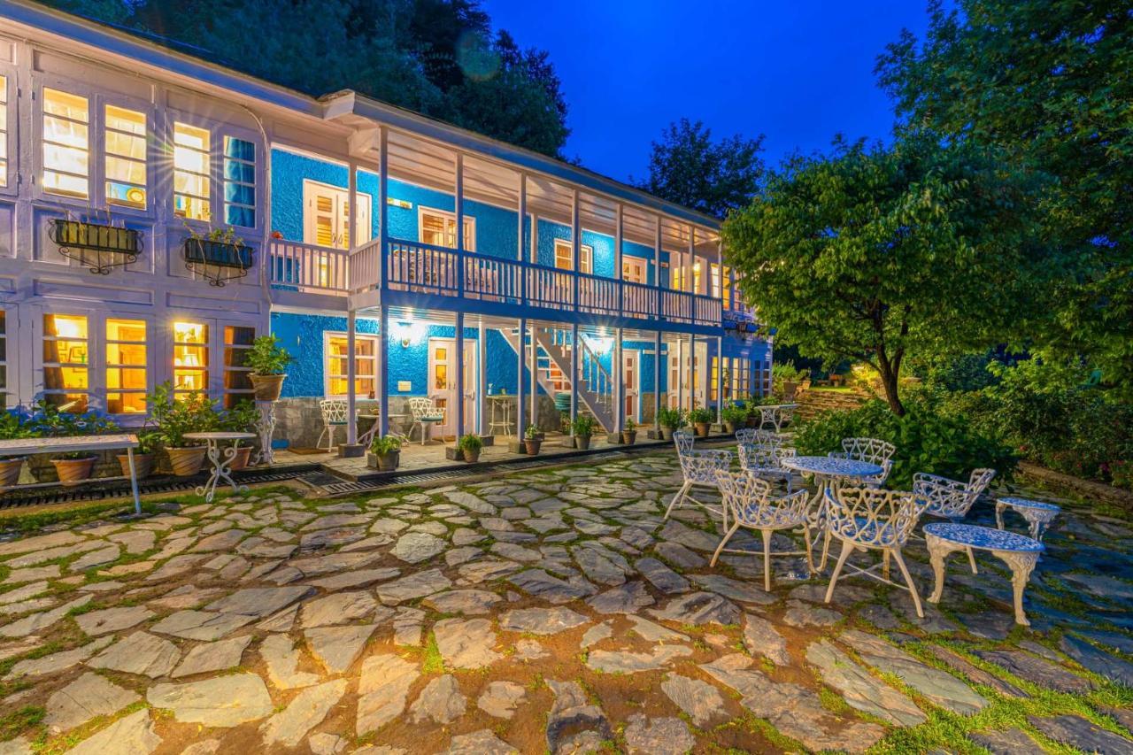 Stayvista At Violet Hill With Bonfire, Gazebo & Hill View Shimla Exterior photo