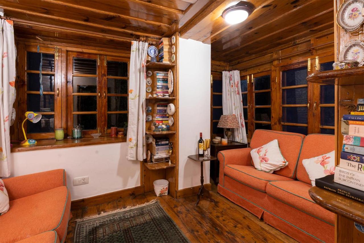 Stayvista At Violet Hill With Bonfire, Gazebo & Hill View Shimla Exterior photo