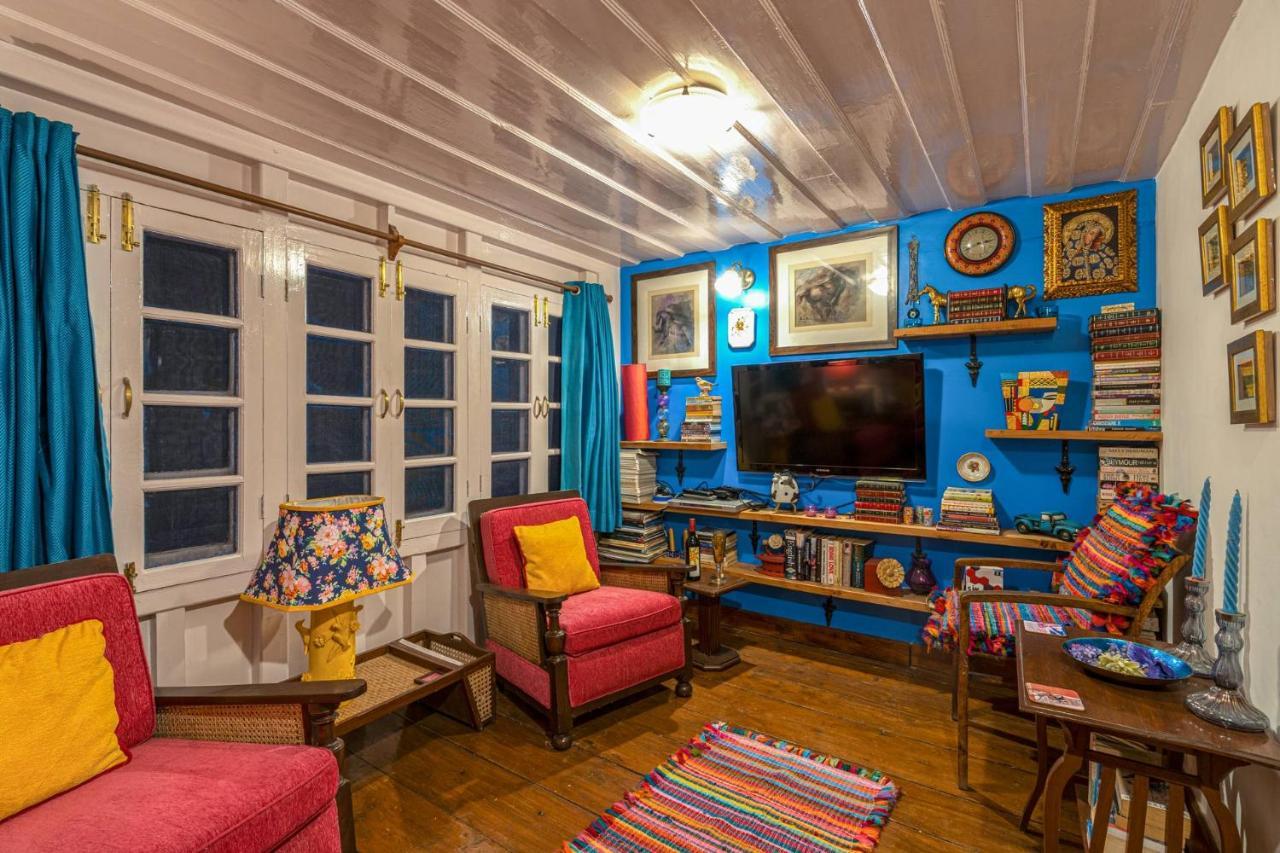 Stayvista At Violet Hill With Bonfire, Gazebo & Hill View Shimla Exterior photo
