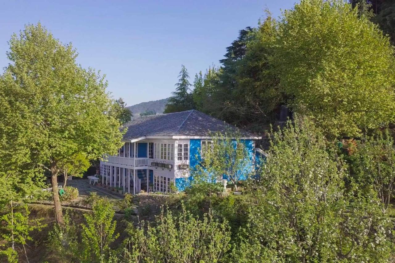 Stayvista At Violet Hill With Bonfire, Gazebo & Hill View Shimla Exterior photo